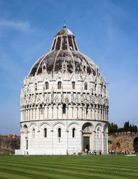 Pisa; Baptisterium; Dom Santa Maria Assunta; Cattedrale Metropolitana Primaziale di Santa Maria Assunta; Dom; Santa Maria Assunta; Assunta; Schiefe Turm von Pisa; Toskana; Christoph Goerdt, Italien; Fotografie;